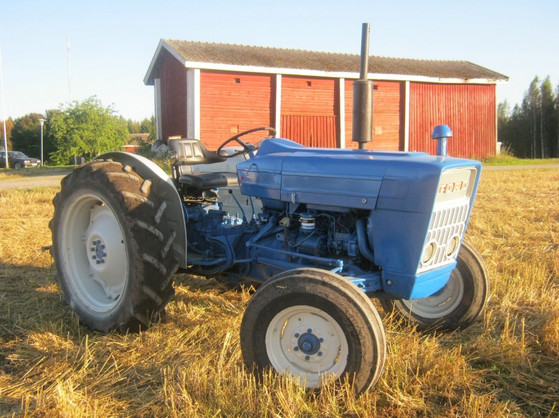 Klikkaa kuvaa nähdäksesi se täysikokoisena
==============
Foorti
Kesäkuva
Avainsanat: kesäkuva 2012 Foorti
Kesäkuva
Avainsanat: kesäkuva 2012